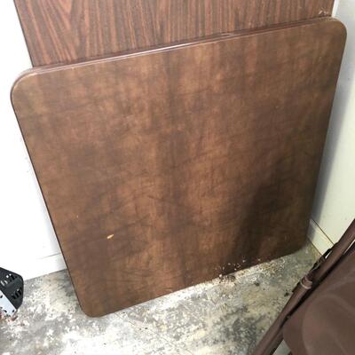 3 Folding Tables & 4 Metal Folding Chairs (G-JF)