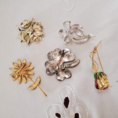 Flowers and Ribbon Pins - 5