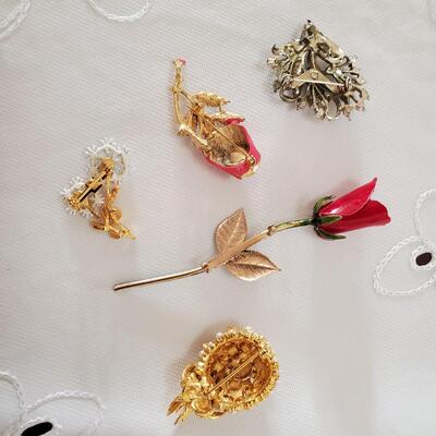 Roses, Daisies, and Blue Bell Pins