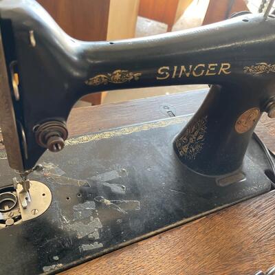B26 Singer Sewing Machine in Cabinet