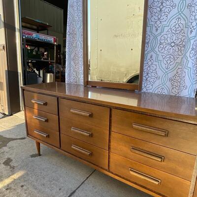 B35- MCM Basset Young Ideas Series Dresser with Mirror