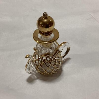 glass perfume decanter-teapot