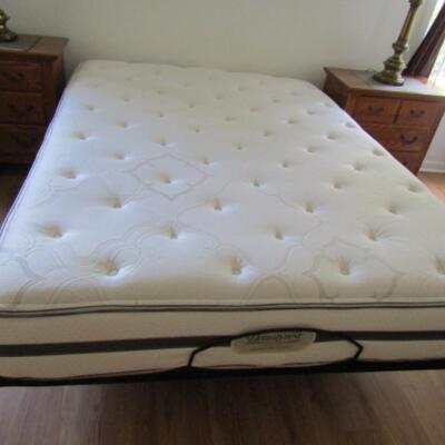 Queen Size Beautyrest Mattress on Platform