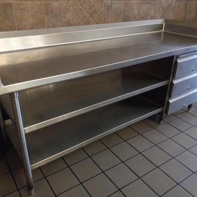 LOT 26T STAINLESS STEEL TABLE WITH DRAWERS