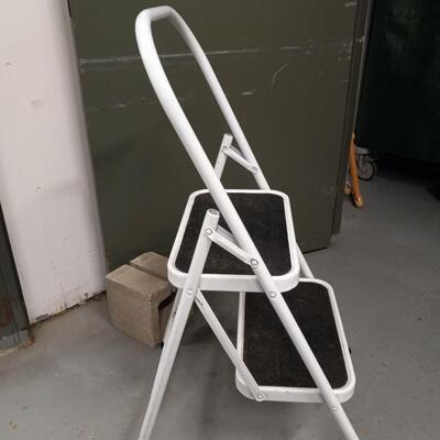 TWO STEP LADDERS