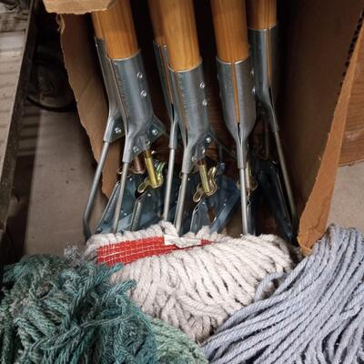 LOT 65A TWO BOXS NEW MOP HANDLES