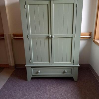 VINTAGE WOODEN CABINET