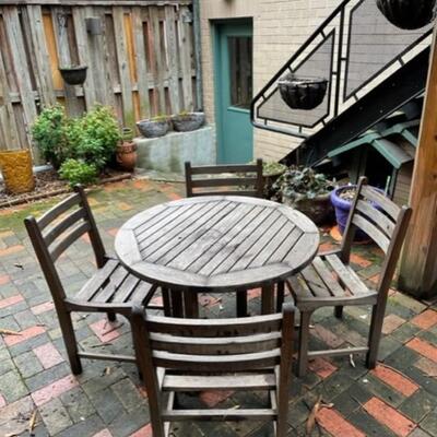 36" Round Outdoor Dining Teak Table And Four Armless Chairs - PY11672