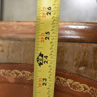 Square Wood Table w/Circle In Middle,Solid, 25 1/2in x 25 1/2in x 25in Tall
