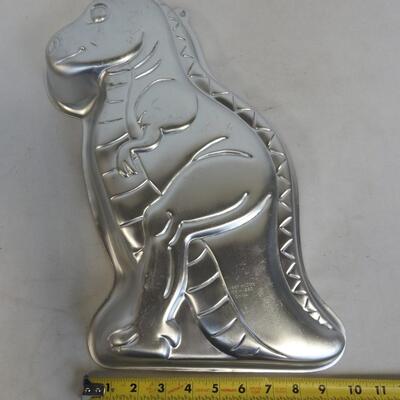 Wilton Partysaurus Cake Pan with Paper, Vintage 1987