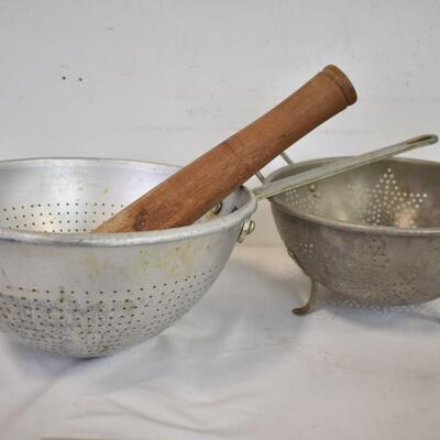 Vintage Kitchen Ware, 2 Metal Colanders, 1 Pestle, Enamel Tea Kettle