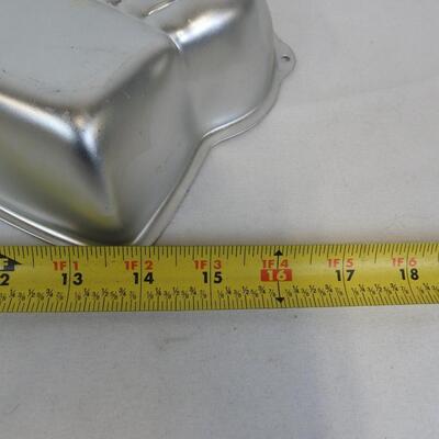 Wilton 1975 Holly Hobbie Cake Pan W/Paper, Vintage