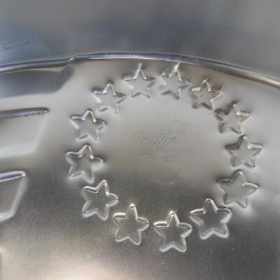 Wilton 1974 Vintage13 Stars Flag Cake Pan, no istructions/Paper