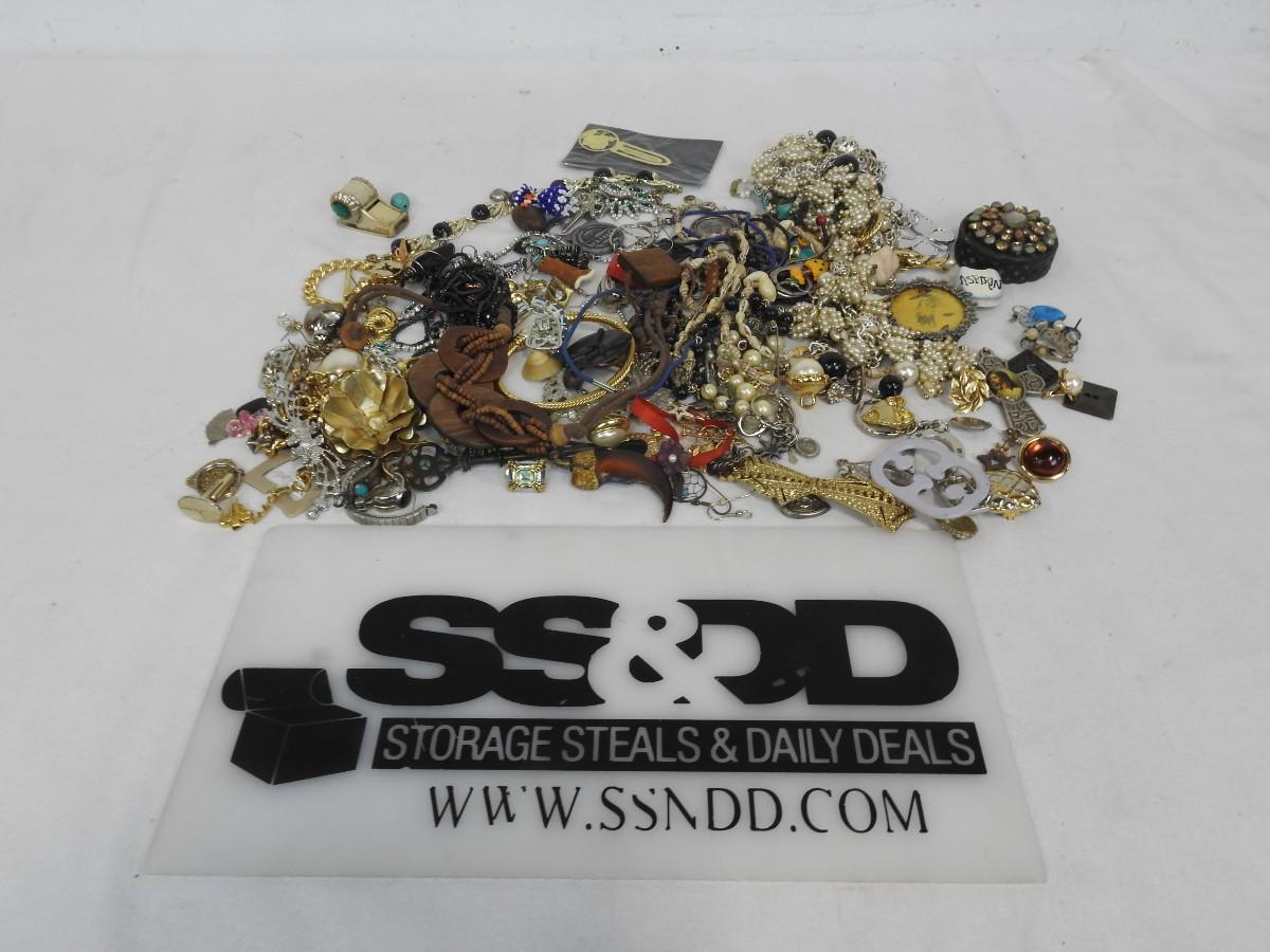 Various Trinkets & Broken Costume Jewelry For Crafts