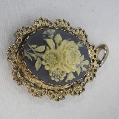 Vintage/Victorian Lot: Cameo, Pill Box, Pin/Pendant - Costume Jewelry