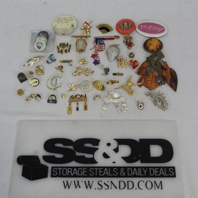 44 Pins, Buttons, & Brooches. Nurse, Avon, Holidays, Beaded, Gardening, Utah