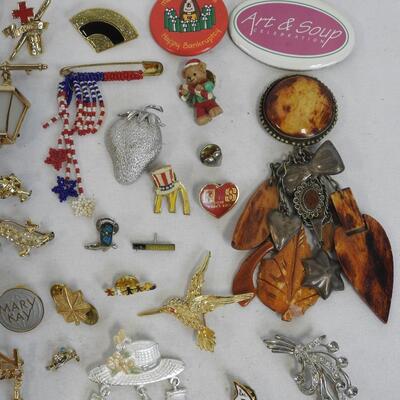 44 Pins, Buttons, & Brooches. Nurse, Avon, Holidays, Beaded, Gardening, Utah