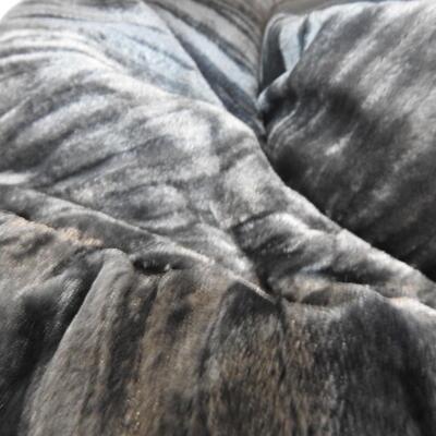 Chic Home Westmont 4 Piece Velvet Comforter Set, Queen