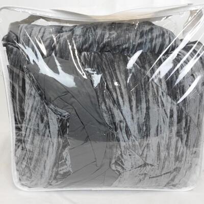 Chic Home Westmont 4 Piece Velvet Comforter Set, Queen