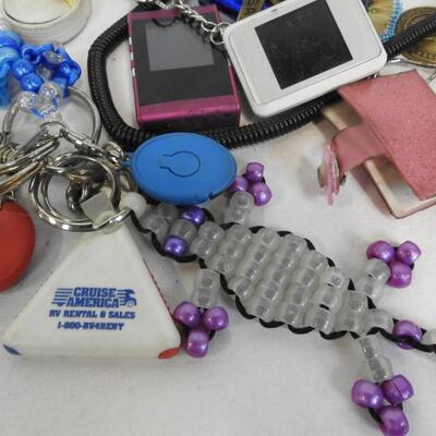 Key Chain Lot: TINKERTOY, Parchesi, Elephants, Flashlight, Paws, Gun