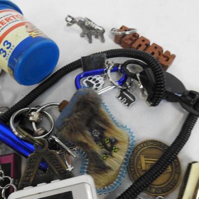 Key Chain Lot: TINKERTOY, Parchesi, Elephants, Flashlight, Paws, Gun