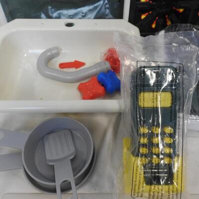Miscellaneous Kids Outdoor Playhouse Accessories: Clock, Phone, Sink, Stovetop