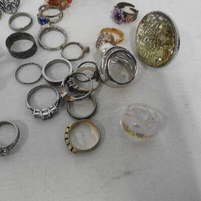 Costume Jewelry Rings Lot, Various Sizes/ Styles