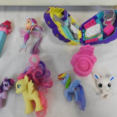 23 pc Kids Toys: Dolls, Cabbage Patch Baby, 18" Dol Bed, Pez, Ponies
