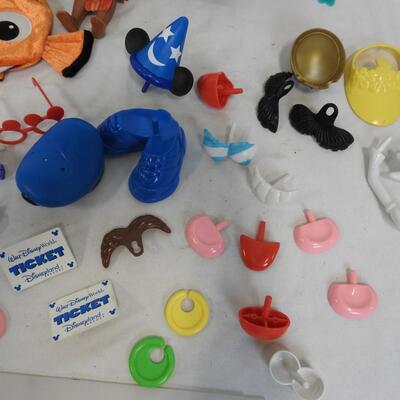 38 pc Disney Toys (32 pieces are Potato Head Accessories) Moana, Minnie, Jasmine