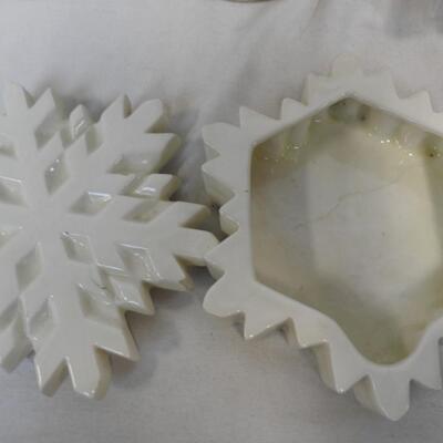 Christmas: 2 Light-Up Snowmen, Snowflake Ceramic Box w/ Lid, Carousel, Ornaments