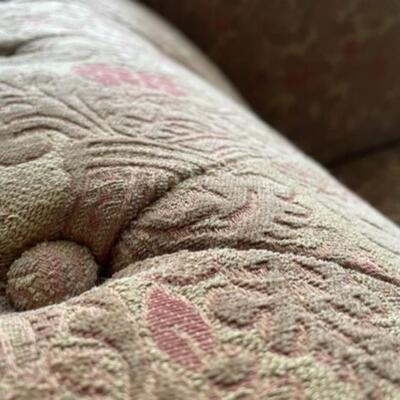 Vintage Buttoned Floral Print Fabric Fainting Couch / Chaise Lounge - PY11657