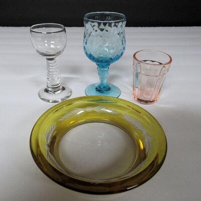 Vintage Glassware Lot, Small Dish, Shot Glass, Cordials