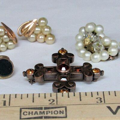 Vintage Jewelry Lot, Earrings, Cufflinks and Pin