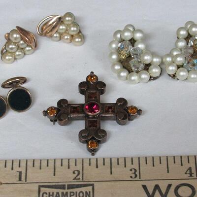 Vintage Jewelry Lot, Earrings, Cufflinks and Pin
