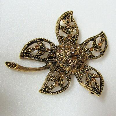 Mixed Lot of Rhinestone Jewelry and Costume Ring, Cute Little Mouse Lapel Pin