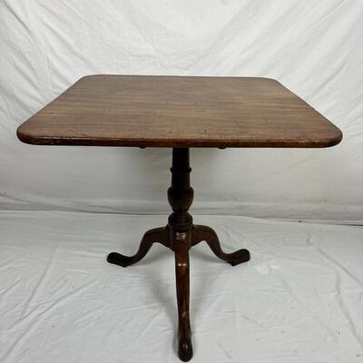 105 Antique 18th Century Mahogany Tilt Top Table with Snakehead Feet