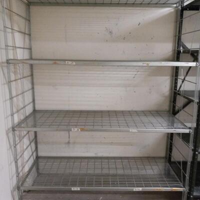 LOT 1A METAL WIRE SHELVING