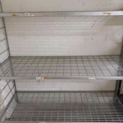 LOT 1A METAL WIRE SHELVING