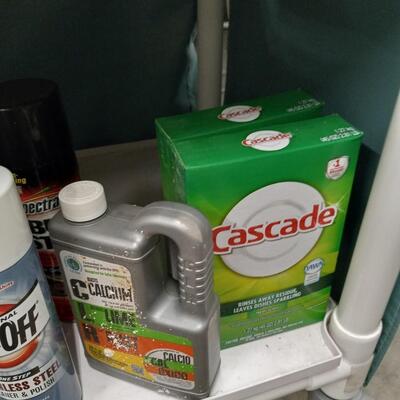 LOT 35A CLEANING PRODUCTS