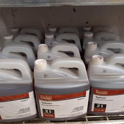 LOT 41A  TYPHOON HEAVY DUTY BATHROOM CLEANER