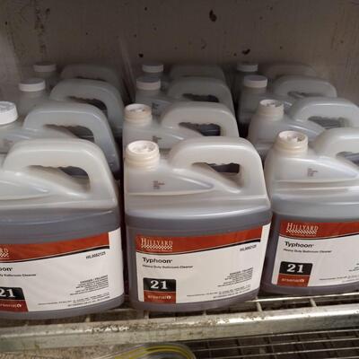 LOT 41A  TYPHOON HEAVY DUTY BATHROOM CLEANER