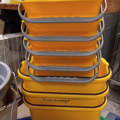 LOT 45A CLEANING BUCKETS AND TRAYS