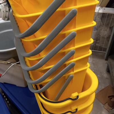 LOT 45A CLEANING BUCKETS AND TRAYS