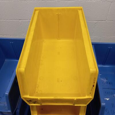 LOT 46A PLASTIC STACK BINS