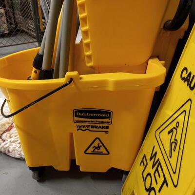 LOT 49A  FLOOR CLEANING