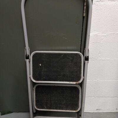 LOT 55A TWO STEP LADDERS