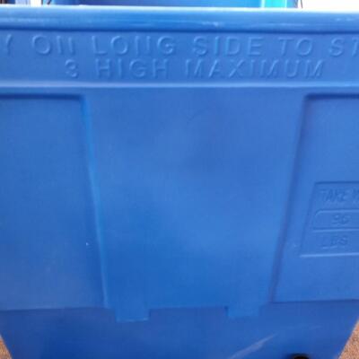 LOT 11C COMMERCIAL TRASH BIN