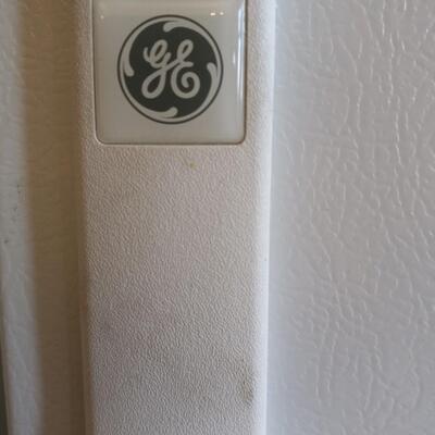 GE REFRIGERATOR