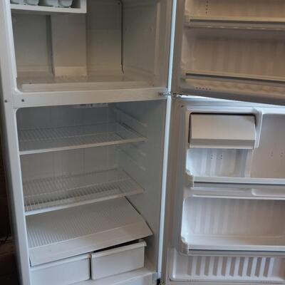 GE REFRIGERATOR