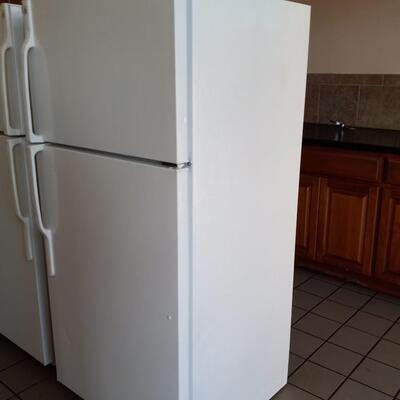 GE REFRIGERATOR